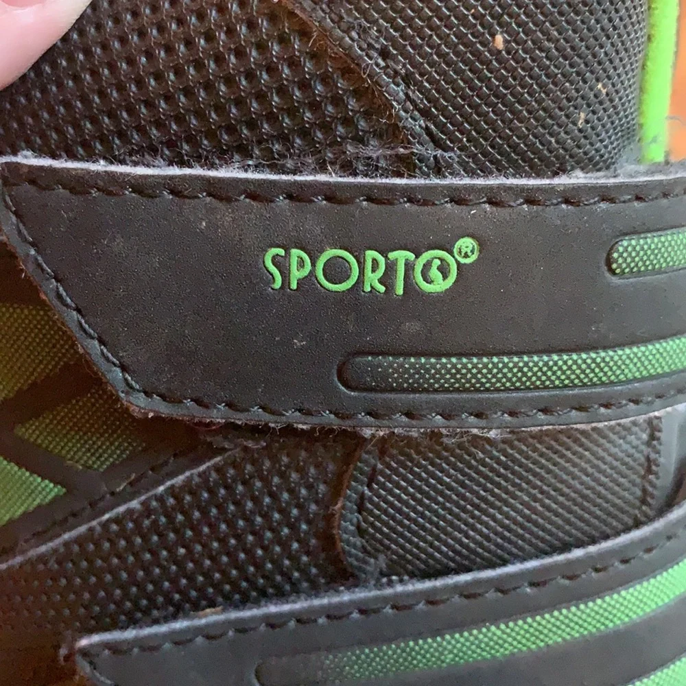Sporto vegan kids waterproof boys girls snow boots size 2 - 3 black green VGUC